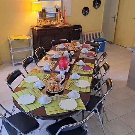 Alojamento de Acomodação e Pequeno-almoço Le Clos Des Hortensias 3*